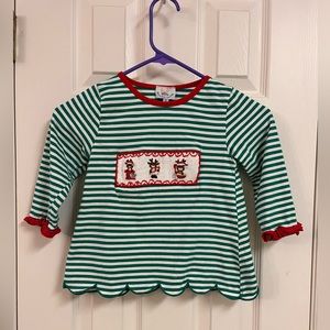 EUC Girls Busy Bees Smocks Smocked Baking Reindeer Top